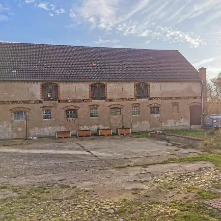 In Herrenhaus شقة