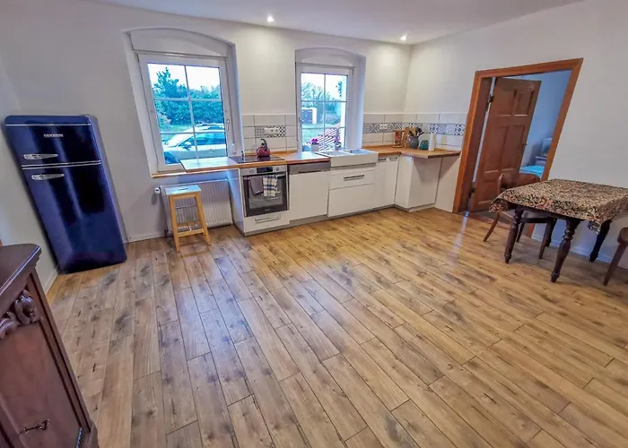 In Herrenhaus Appartement Gross Pinnow